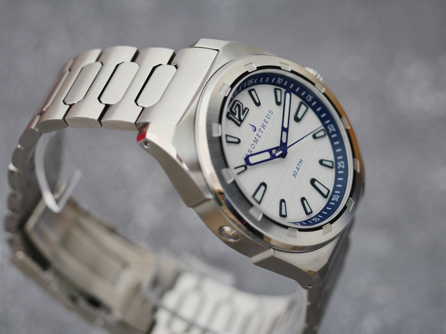 Prometheus Jamanta White - Dial No Date