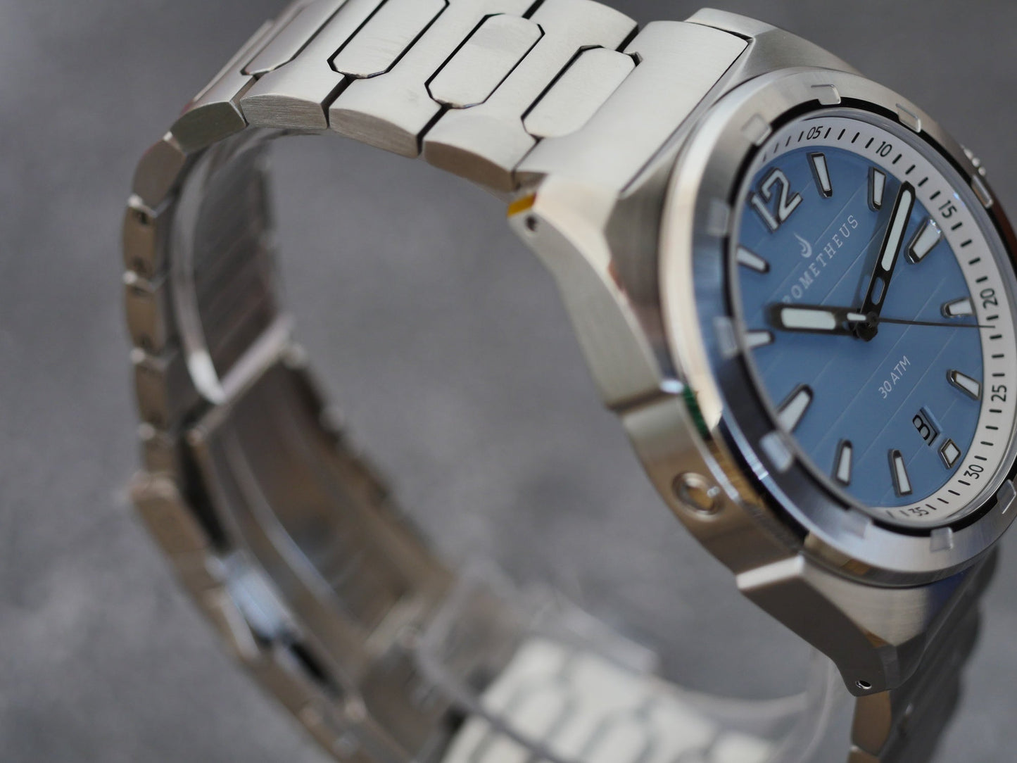 Prometheus Jamanta Blue - Dial Date