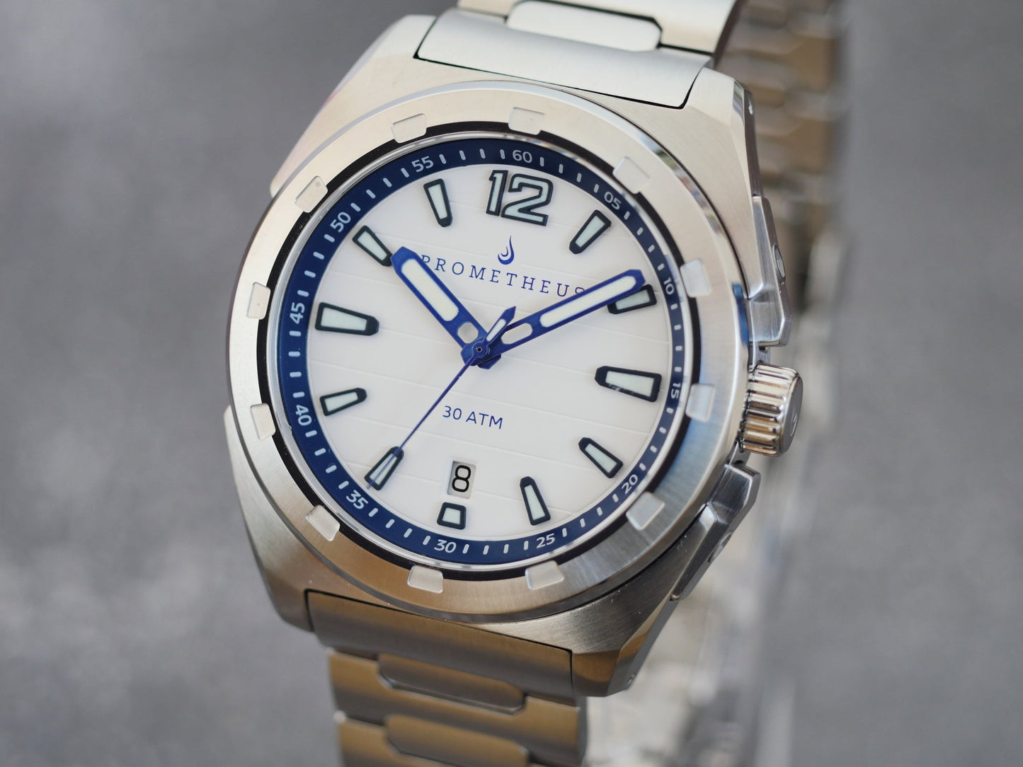 Prometheus Jamanta White - Dial Date